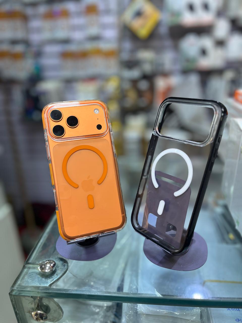 جراب ١٧ برو ماكس شفاف اطار Gr